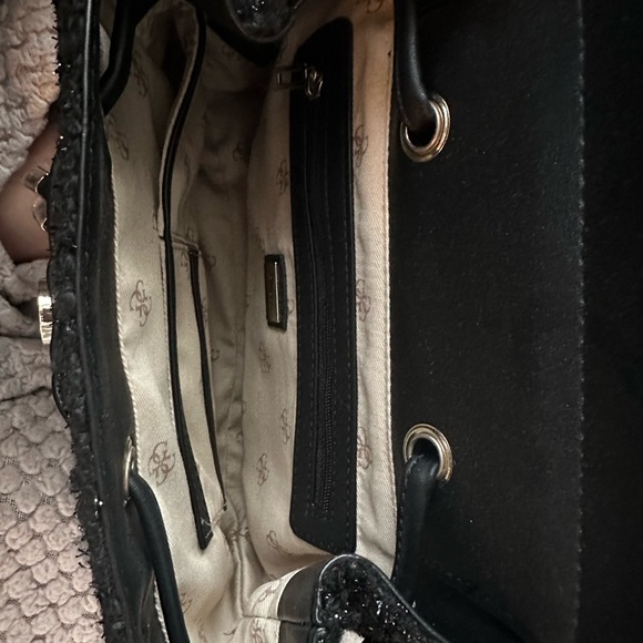 Convertible GUESS Backpack - Picture 3 of 5